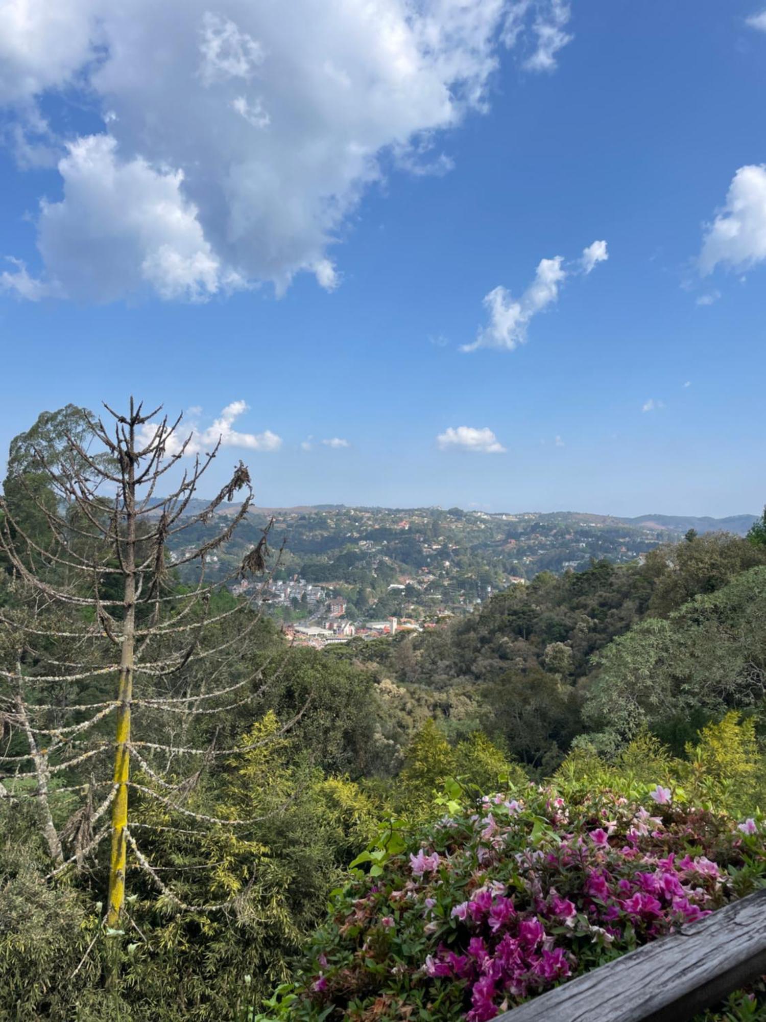 Acomodação com café da manhã  Panorama *
